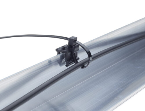 Cable clip edge for flat roof/ angle profiles